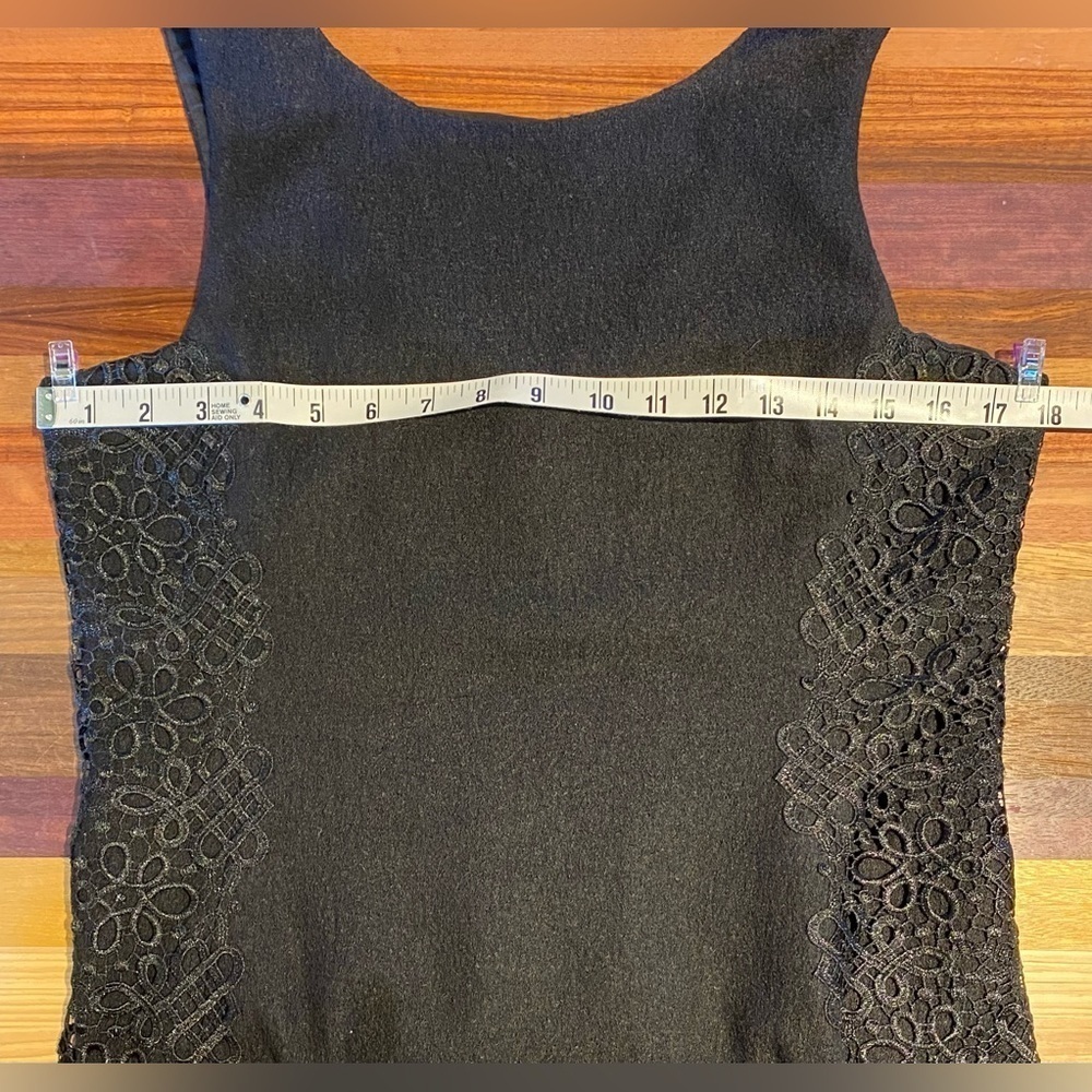Banana Republic Lace-Trim Wool Sleeveless Shift, size 10 - Picture 7 of 8